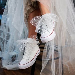 White Heart Tulle Shoe Clips (Set of 2)